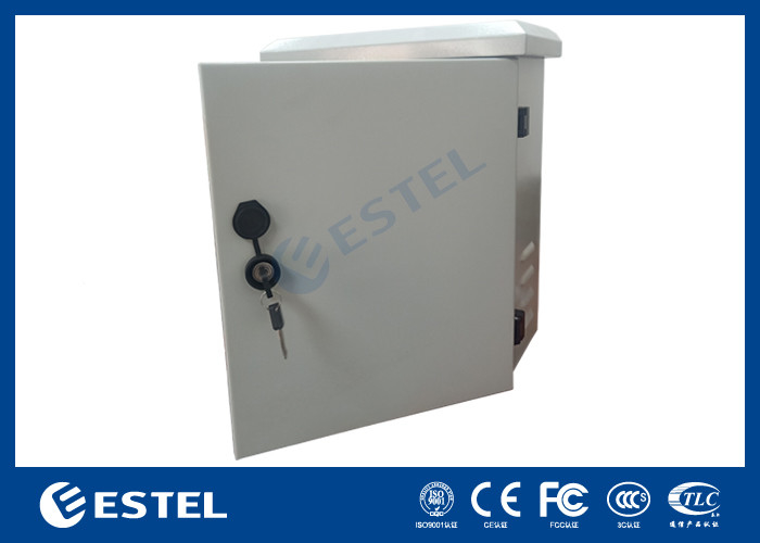 Revestimento personalizado para montar postes com peças de instalação SS304 para aplicações ao ar livre
